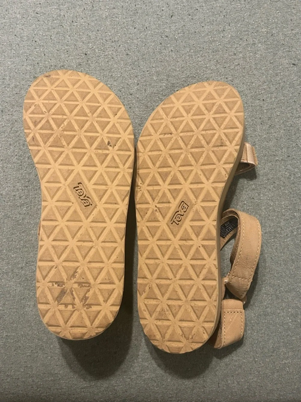 TEVA Flatform Women’s Sandals (size:10) - Picture 3 of 5
